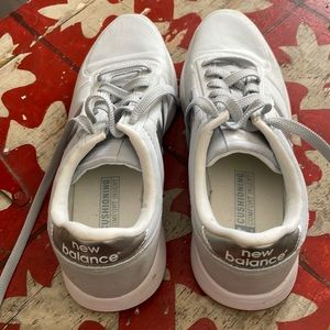 New Balance Cushioning Comfort Insert, size 8.5, light gray and barely worn.
